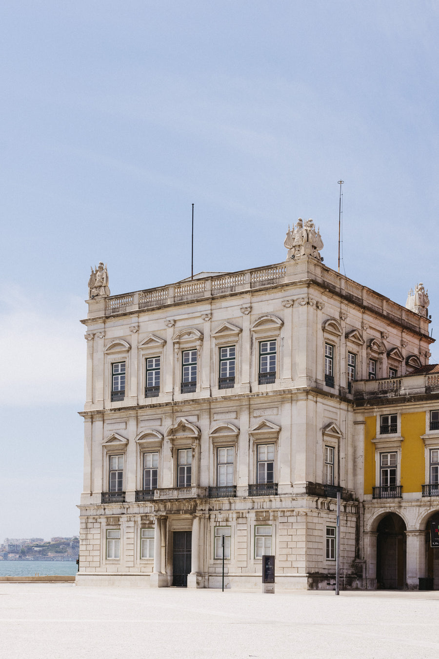 Torreão Poente, Lisbon